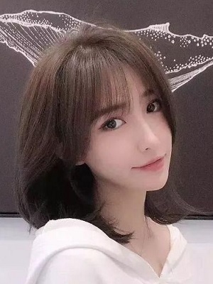 辛芷蕾同款发型图片  2022秋季女生发型推荐