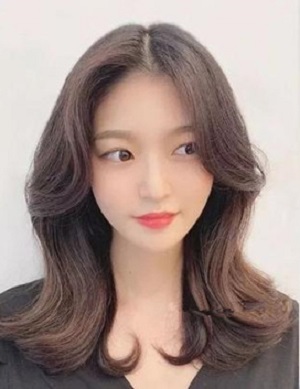 圆脸的锁骨发型推荐  2022最流行的锁骨短发大全
