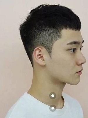2022年最火的男生发型  适合夏季男生发型大全