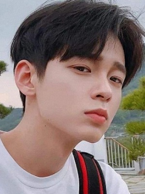 2022短发男生清爽发型  男生最帅发型图片
