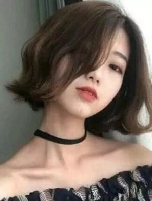 半长不短的头发造型  过渡期时髦发型范本