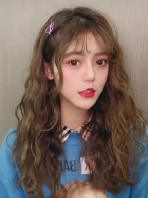 秋季最流行的女生发型设计  减龄首选发型