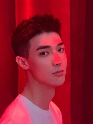 2022男士帅气发型图片  让你瞬间变帅的潮男发型