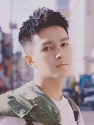 22年男生流行的发型 适合夏季潮流发型男
