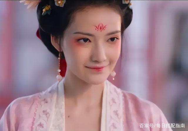 《梦华录》里的张好好，和张芷溪长得也太像了