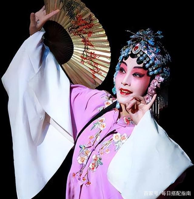 讲真，李沁从“闺门旦”变成女演员，真的有些可惜了！