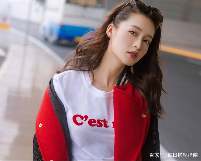 讲真，李沁从“闺门旦”变成女演员，真的有些可惜了！