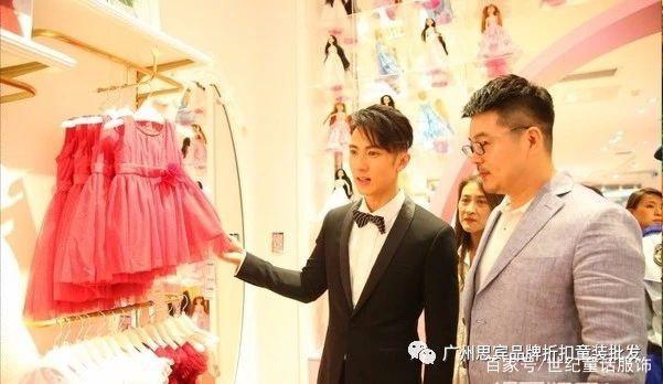 童装店常见顾客的针对性销售方式
