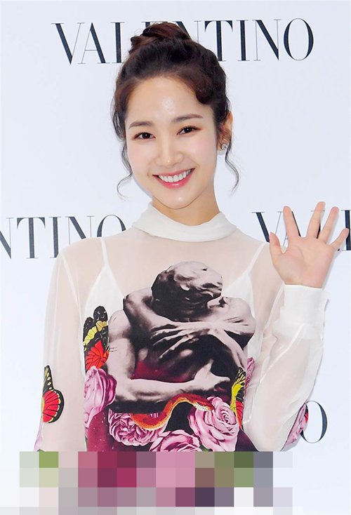 长脸女生能扎丸子头吗 女生流行时尚扎发呈现