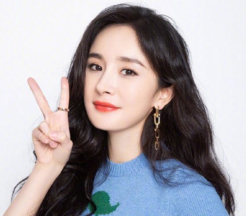三十多岁方脸女人有什么好看的发型 适合方脸的发型原来还能减龄