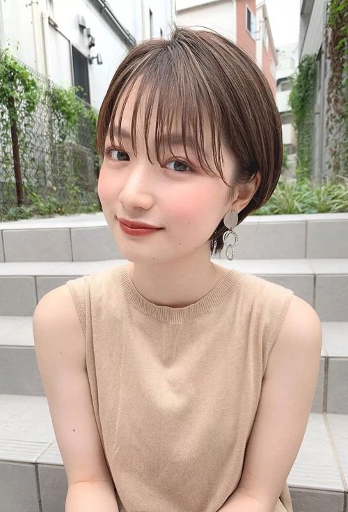 日系bob头耍出女生可爱度 亮眼有气场的女生短发打造