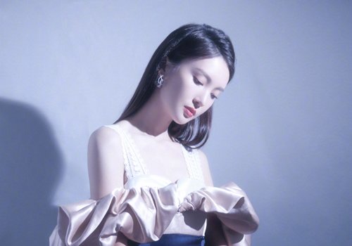 瓜子脸鹅蛋脸小脸女生最适合梳无刘海直发 做大方气质淑女