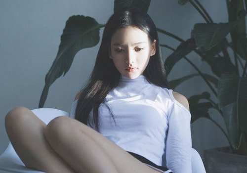瓜子脸鹅蛋脸小脸女生最适合梳无刘海直发 做大方气质淑女