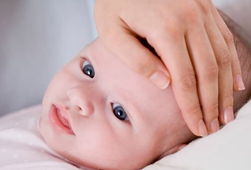 宝宝拉肚子脱水有什么症状怎么办 宝宝拉肚子脱水有什么症状怎么办