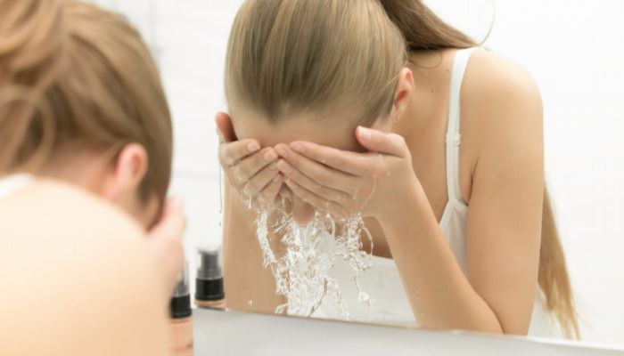 ​欧莱雅复颜玻尿酸水光充盈怎么用  ​欧莱雅复颜玻尿酸水光充盈的用法 