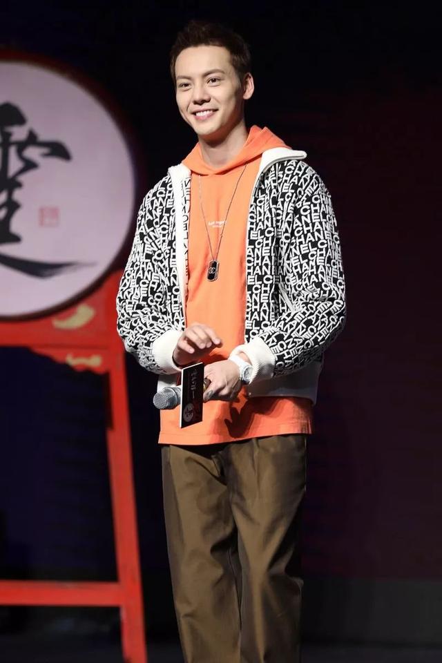同样是基本款，为何别人穿得更出众？可以学学陈伟霆