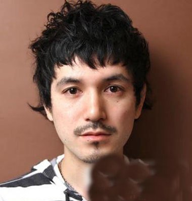 狗啃配卷发设计 适合男生帅气短发