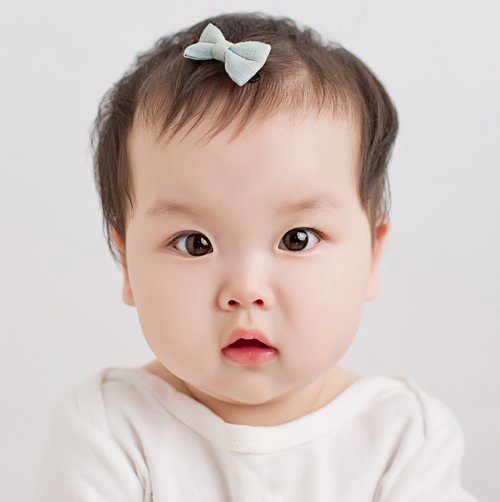 0岁女宝宝戴发饰拒绝假小子 几个月女宝宝根据服装选头饰更可爱