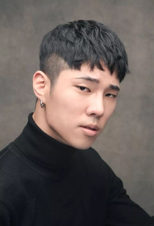 男士剃短头发发型大全 稳重成熟的男生短发造型