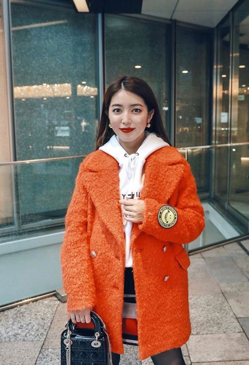 圆脸高个子女生发型 最新时尚长头发欣赏