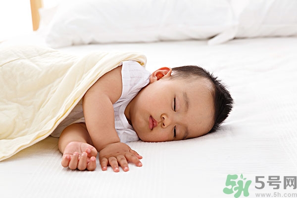宝宝喉咙有痰怎么办?宝宝有痰咳不出来怎么办?