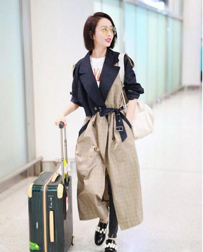 三四十岁的女人怎么穿搭？别再只穿个卫衣图舒服了，学学佟丽娅，变成一个知性优雅的女人