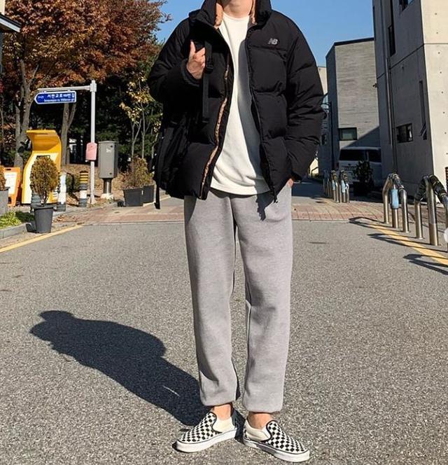 男生怎么穿显得更帅气？穿好基本款，造型就很时髦