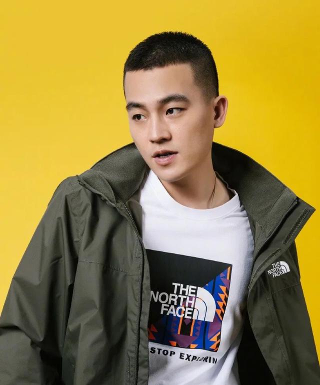 明星剪寸头，哪个更帅气？谢霆锋打造硬汉形象