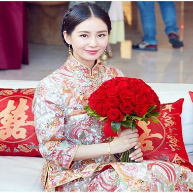 刘诗诗结婚造型 敬酒服发型图片