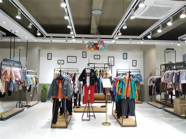 怎样才能成功开好服装店呢？