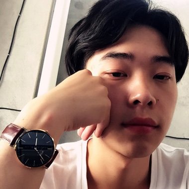 男生留中分的技巧 留中分需要打薄吗