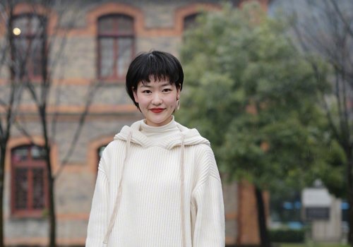 额头窄女生试试这5款刘海短发设计 小清新复古风短发让你更完美