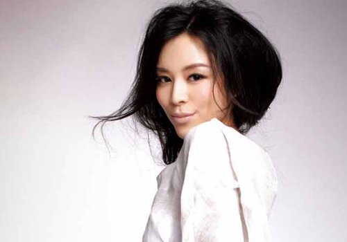申字脸女生适合什么发型 影响头发美观的脸型问题要放在第一位