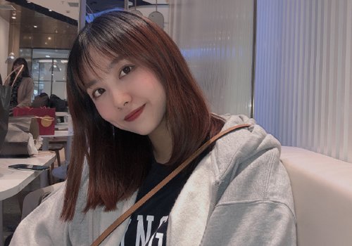 圆脸女孩长发好看还是短发好看 各长度头发制作圆脸修颜发型的方法