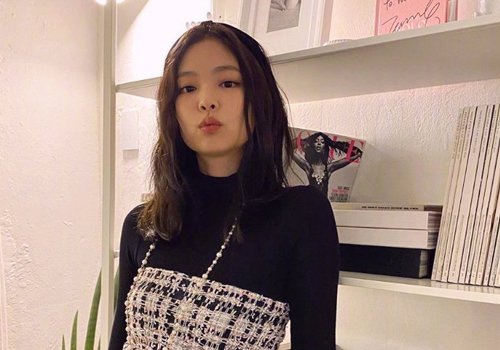 有点碎发的长刘海拯救高发际线女生 额头变矮做个最美女生中长发