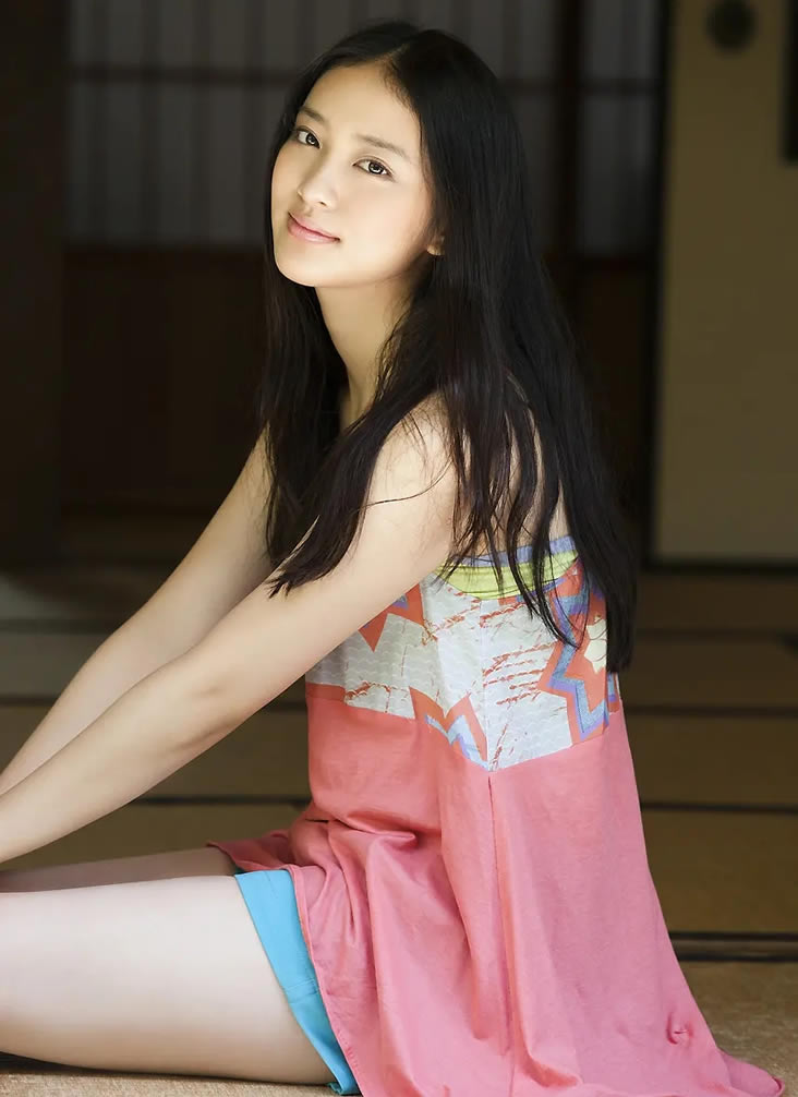 日本美女明星前10名 漂亮且个个惊艳你认识几个？