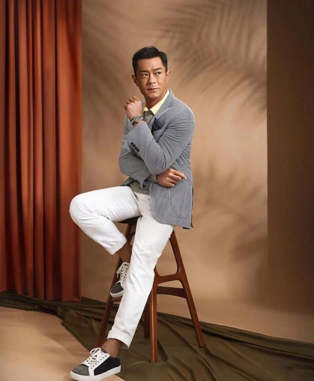 相貌平平古天乐，原来喜欢这样穿！