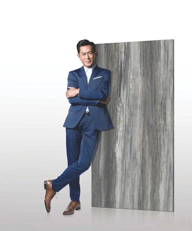 相貌平平古天乐，原来喜欢这样穿！