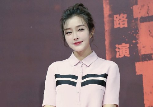 秦岚同款丸子头减龄二十岁 可用年龄跨度最大的丸子头在这儿