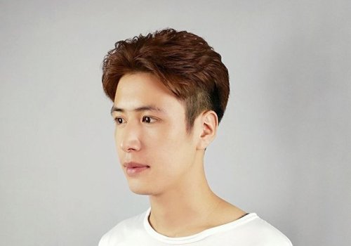 长了不是校草标配的大脸用发型武装自己 探探男生大脸都适合什么发型