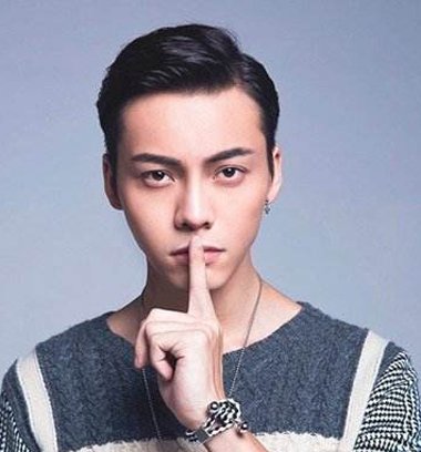 香港男士油头发型图片 男生短发油头