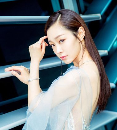 女人脸部线条硬朗好吗 面部线条硬朗女生发型