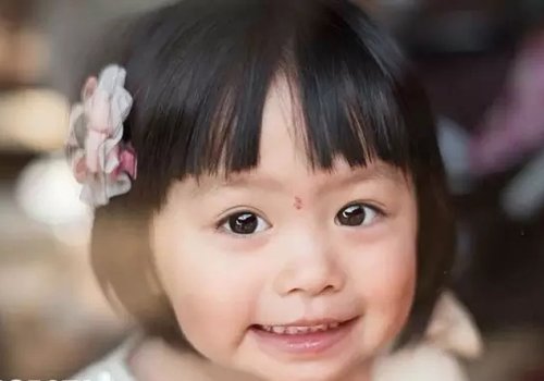 不乱讲三岁宝宝理头发短发最好看 剪儿童发型诀窍就是这么简单