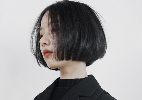 我的长卷发干枯毛躁简直就是“疯丫头” 自从剪短拉直后顺眼多了