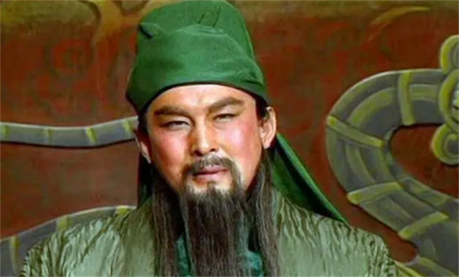 三国时期有哪些人是身在曹操阵营心却是在汉的？ 