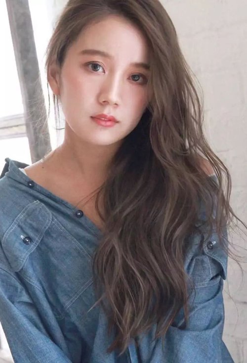大脸女生适合的长发有哪些 慵懒好看不做呆子的发型
