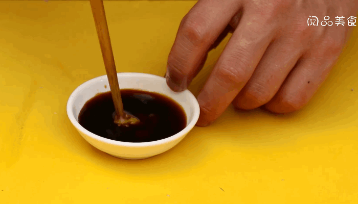 白灼鱿鱼的做法，白灼鱿鱼怎么做 
