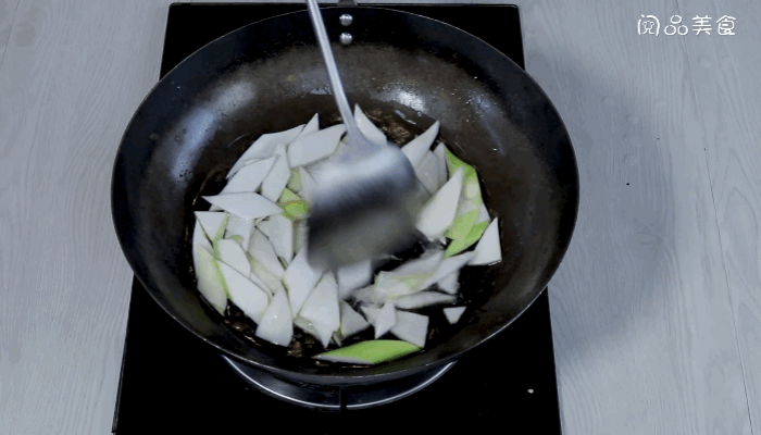 茭白炒豆干做法  茭白炒豆干怎么做 