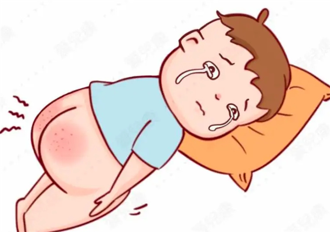 “光屁股”对宝宝一生有危害！什么时候开始穿小内内 