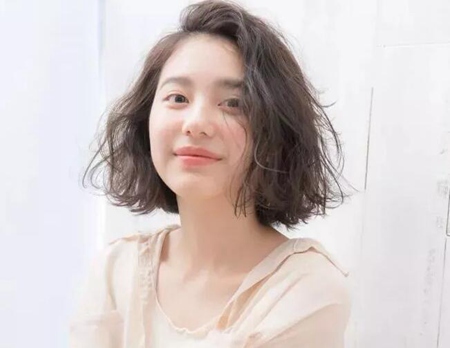 2022年最新短发发型，女性减龄必选的六款发型